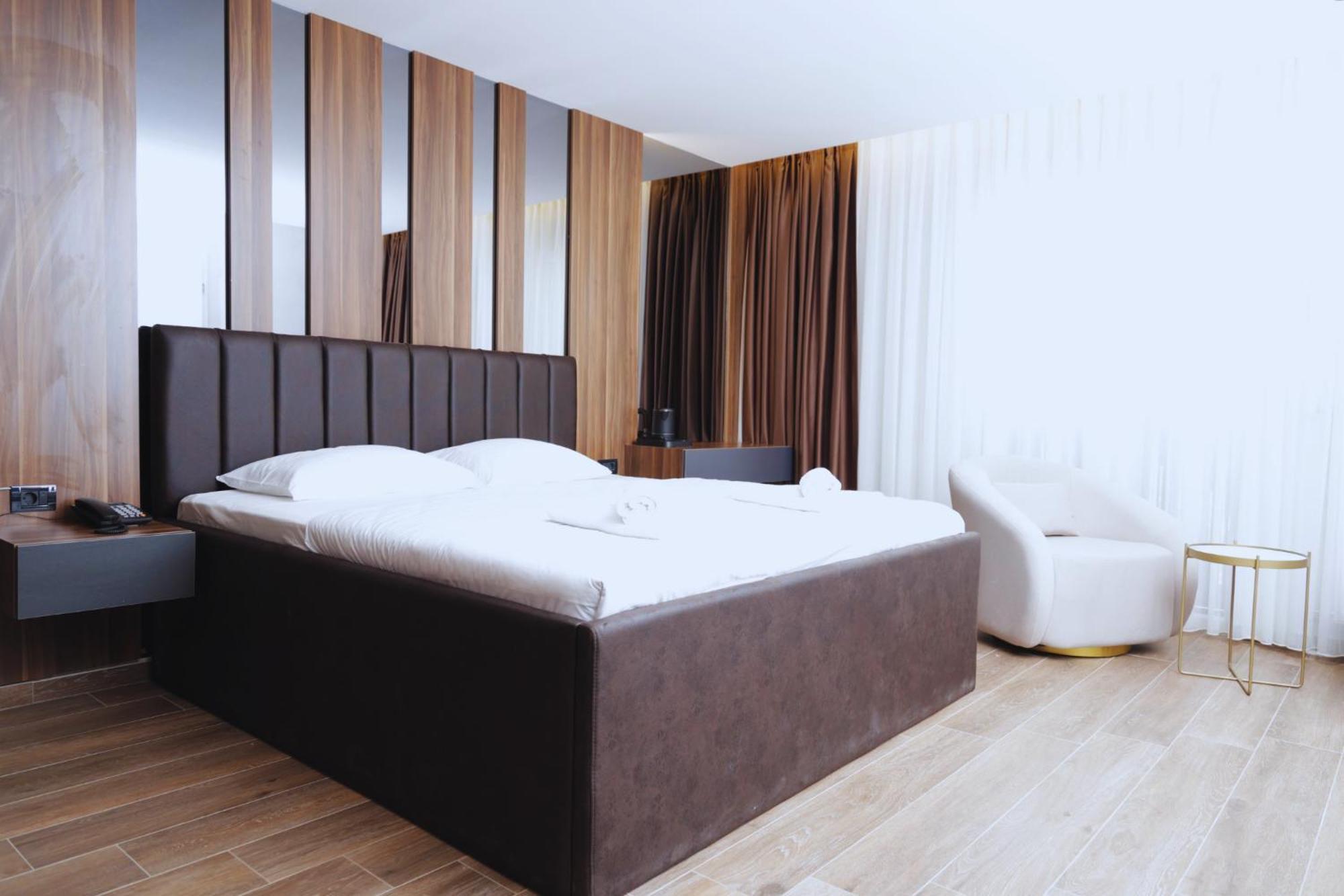 Hotel Solo 127 Prizren Extérieur photo